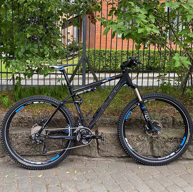 CUBE AMS 120 czarno niebieski rower mtb full