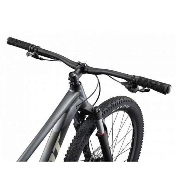 Giant Talon 1 Charcoal kokpit, kierownica