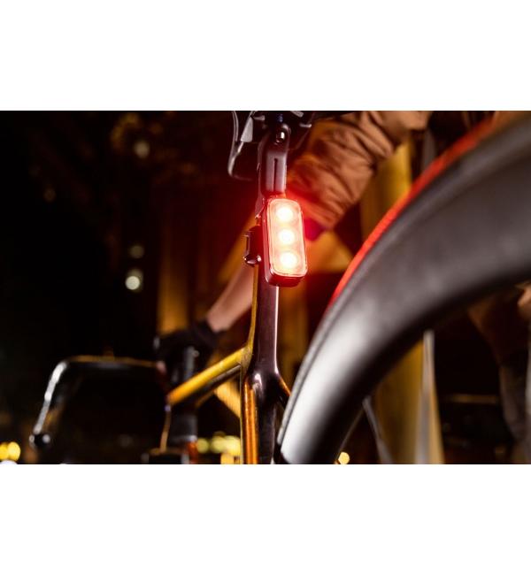 Lampka tylna Giant Recon+ TL 300 lampka nocą